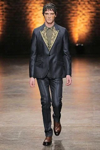 Look 12